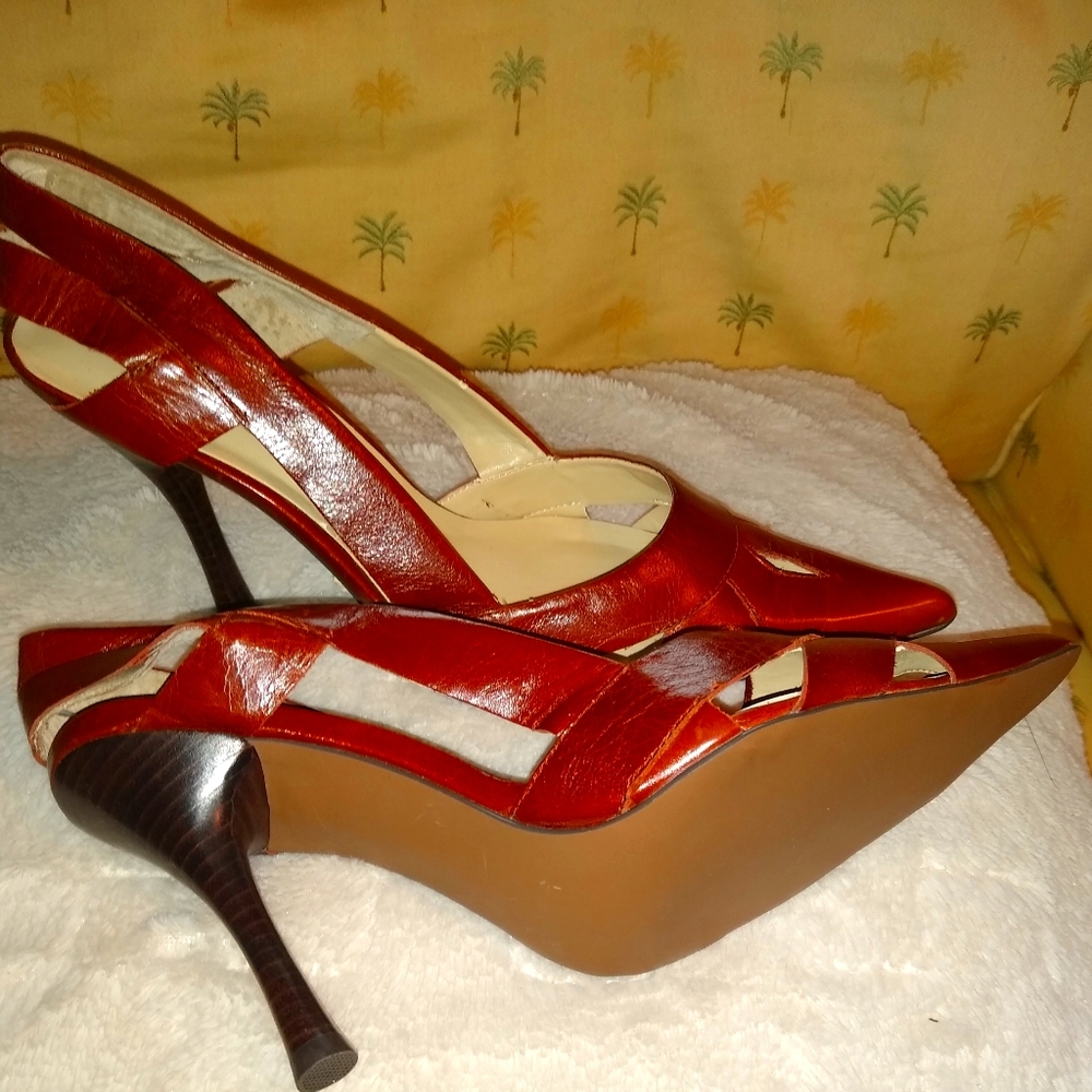 Women's shoes